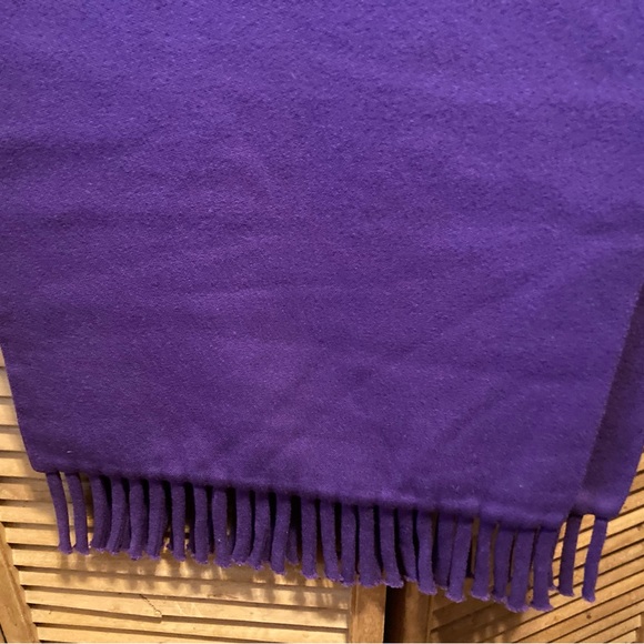 Vintage Heavy Wool Gaberdine Purple Shawl/Wrap with Fringed Hem - Picture 7 of 13